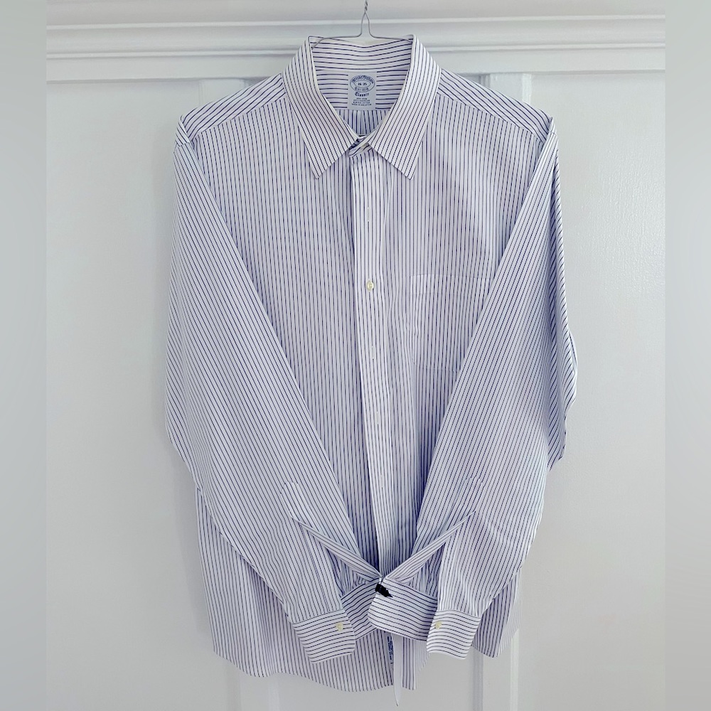 Brooks Brothers Classic fit men’s dress shirt